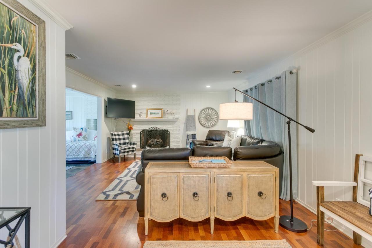 Spacious St Simons Island Vacation Rental With Pool! St. Simons Island Exteriér fotografie