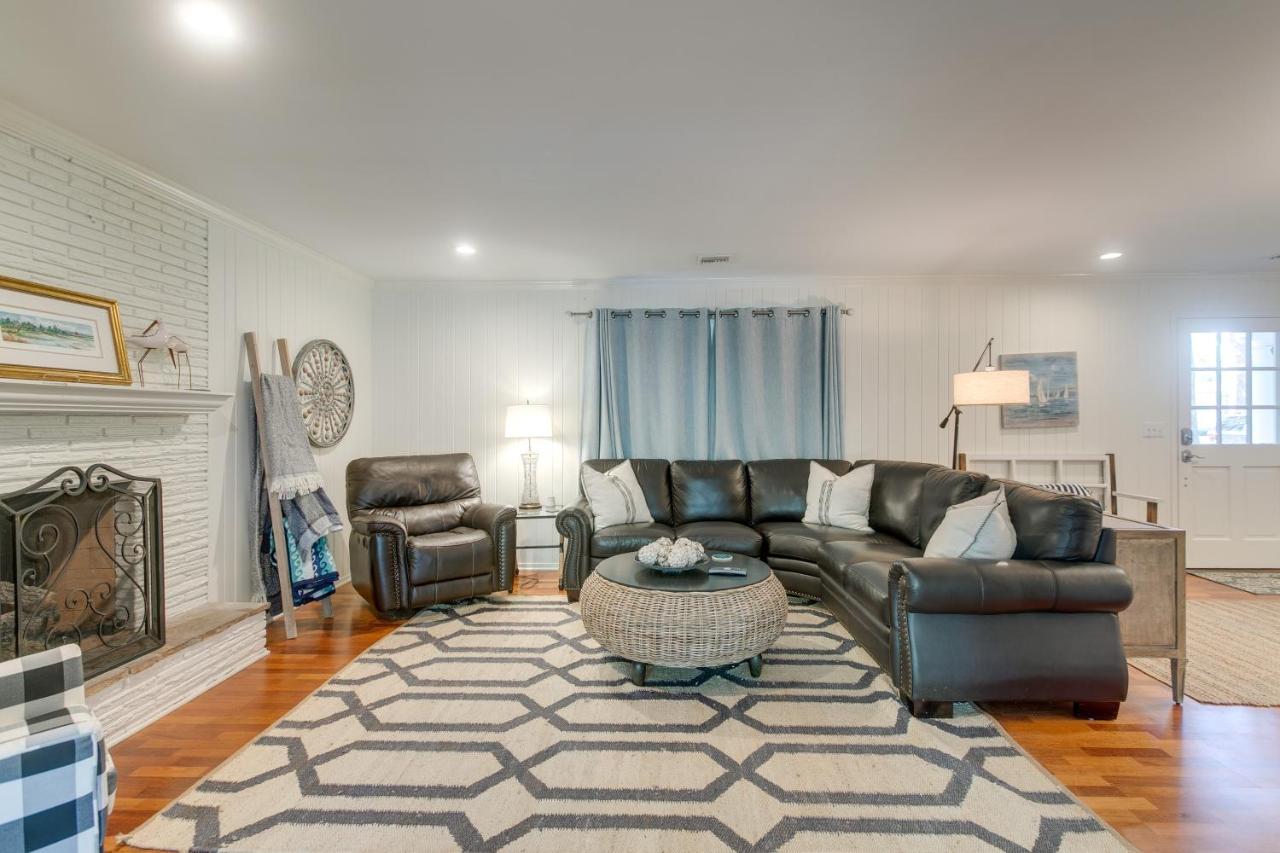 Spacious St Simons Island Vacation Rental With Pool! St. Simons Island Exteriér fotografie