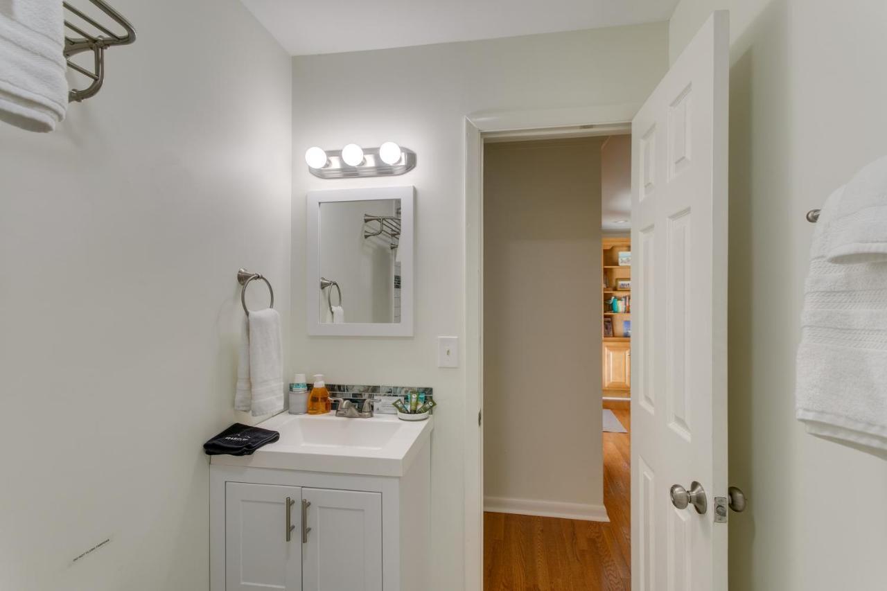 Spacious St Simons Island Vacation Rental With Pool! St. Simons Island Exteriér fotografie